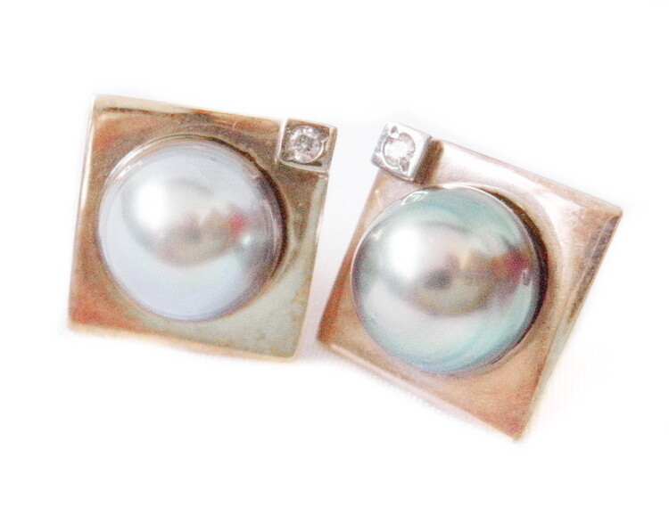 Estate Tahitian Baroque Pearl Diamond 14k Earrings