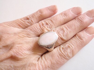 Vintage Silver and Pink Quartz Ladies Statement Ring