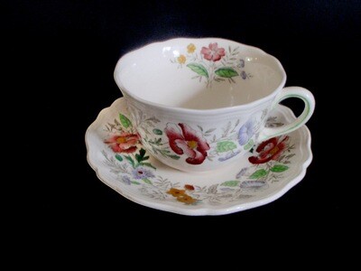 2 Royal Doulton Stratford Coffee Tea Cups and Saucers
