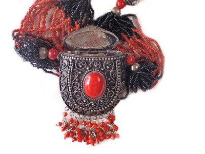 Naga Beads Necklace with Secret Stash 