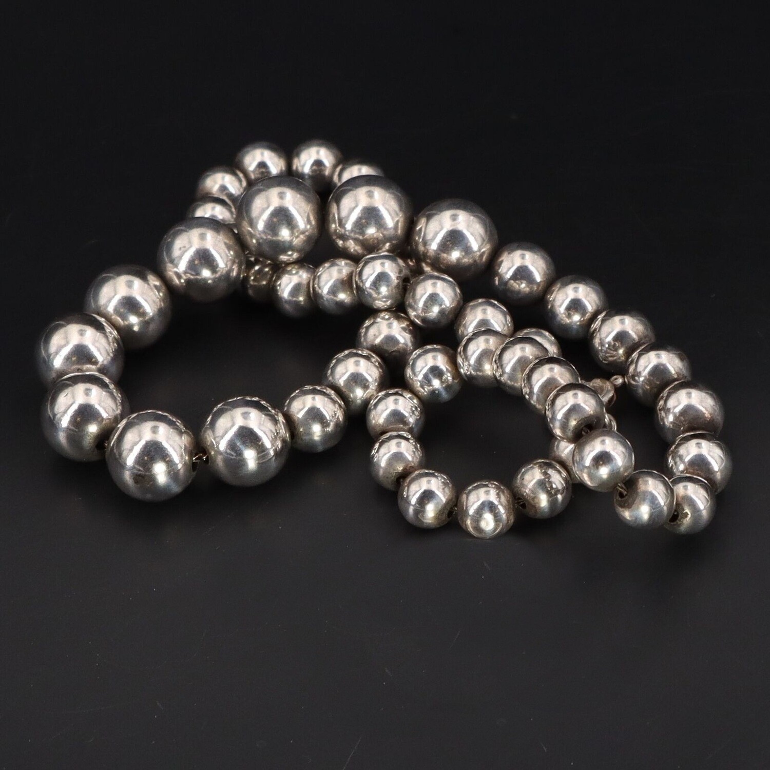 Taxco Silver Bench Bead Graduated 17 Inch Necklace