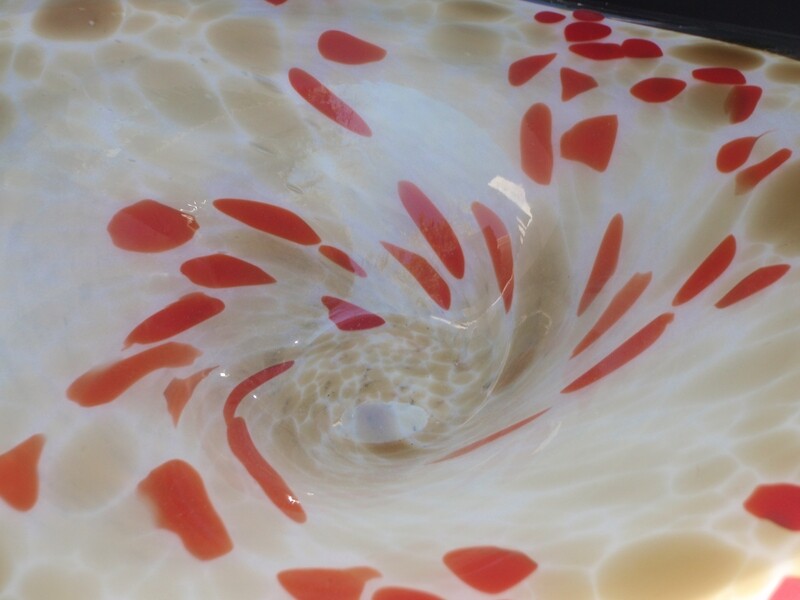 Large Esquito Red Gold Confetti Glass Bowl