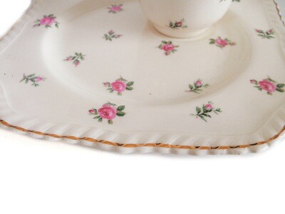 1940s Johnson Brothers Pink Roses Luncheon Snack Set