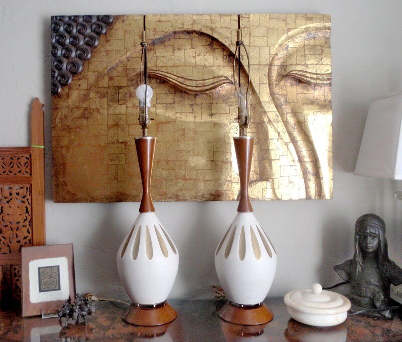 2 Retro Mid Century Ceramic Teak Atomic Table Lamps