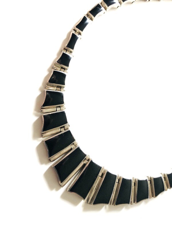 Elegant MCM Taxco Hinged Necklace