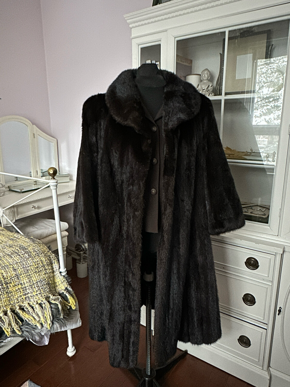 L Dark Brown Mahogany Mink Ladies Stroller 40 Inch Coat