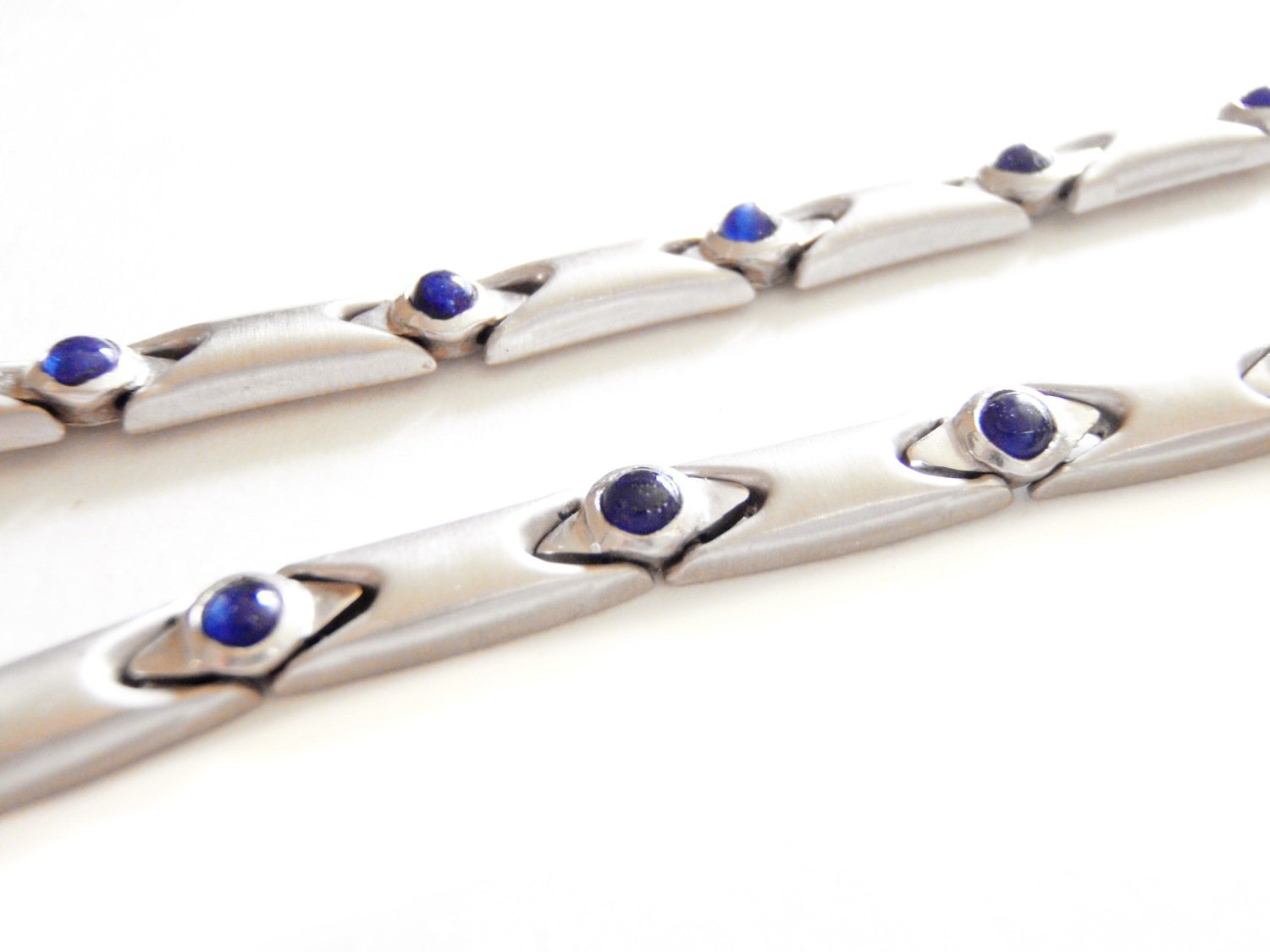 14k White Gold and Blue Sapphire 17 Inch Necklace