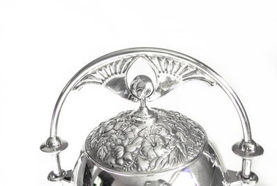 Art Nouveau Meriden Silver Mechanical Butter Dish Repousse Flowers