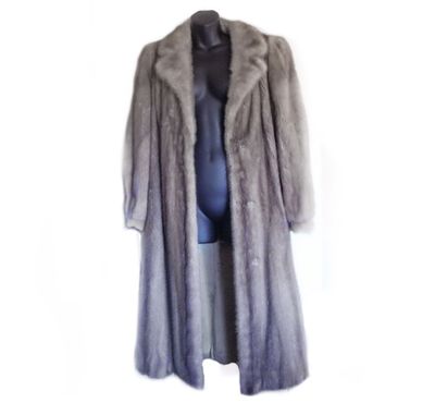 Vtg Ladies Platinum 45 Inch Full Length Mink Coat