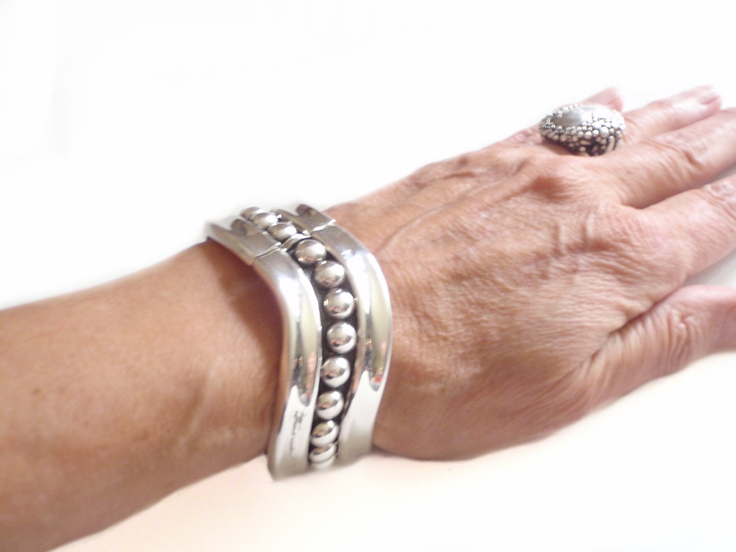 Vintage Taxco Mexico Hinged Bangle Wave Cuff Bracelet