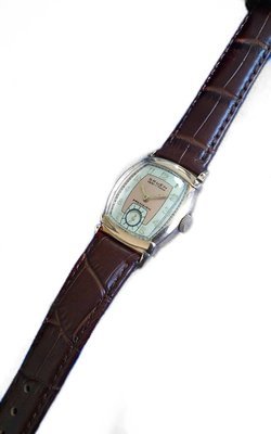 Rare Vintage Gruen Two-Tone Dial