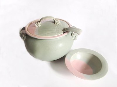 Vintage Soup Chowder Stew Tureen Incl. 8 Bowls Prince Edward Island Pottery w/ Ladle