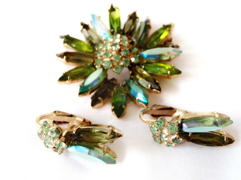 Julianna Demi-Parure Figural Brooch and Earrings Bold Greens and Blues