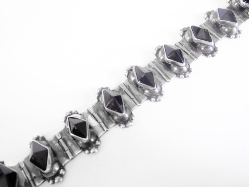 Taxco Mexico Onyx and Silver Bangle Bracelet