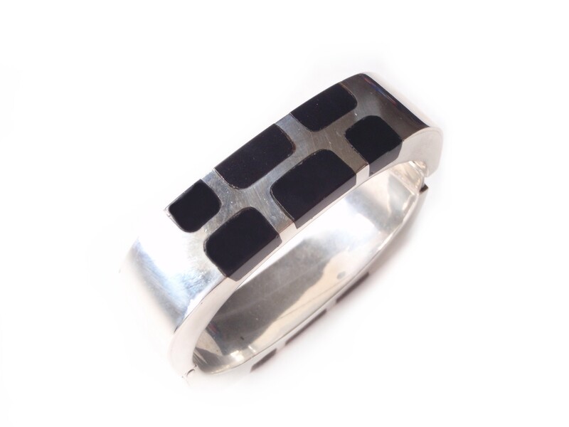 Vintage Taxco Onyx Hinged Silver Cuff Square Bracelet