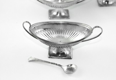 4 Sheffield England sterling silver open salts 