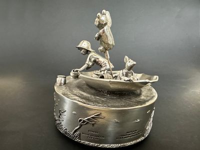 1963 Selangor Pewter Winnie the Pooh Windy Day Music Box