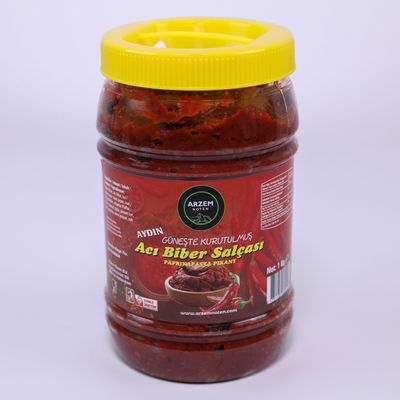 Acı Biber Salçası