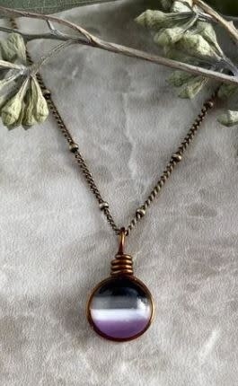 ROUND PENDANT PRIDE FLAG NECKLACE 