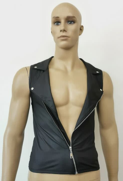 SLEEVELESS BLACK MOTORCYCLE JACKET