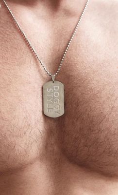 DOGGY STYLE DOG TAG NECKLACE