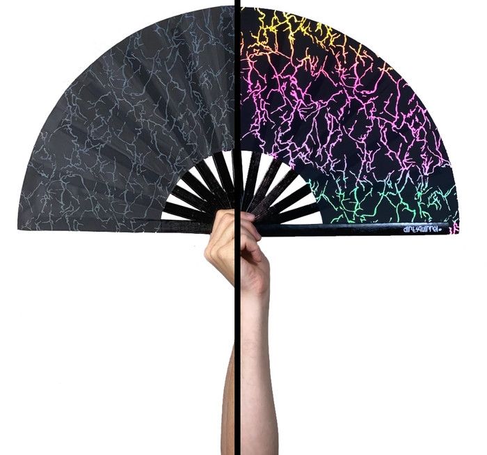 REFLECTIVE LIGHTNING LARGE CLAP FAN 13"
