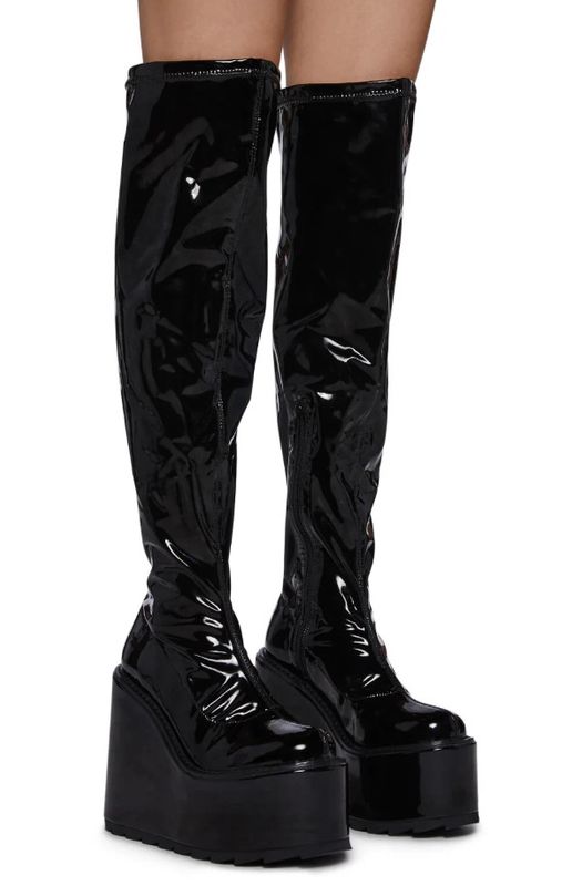 YRU HADES BLACK PATENT PLATFORM BOOTS   : SALE 50% OFF