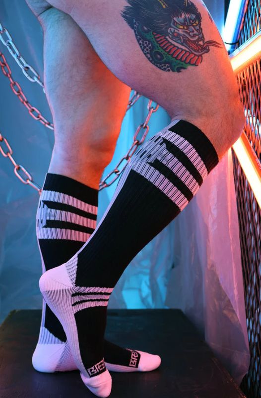 BREEDWELL RETRO REMIX SOCKS BLACK