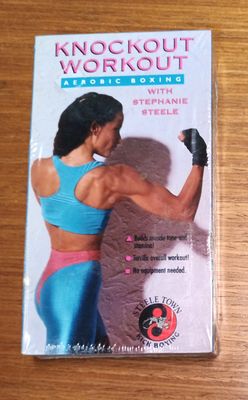 KNOCKOUT WORKOUT: AEROBIC BOXING