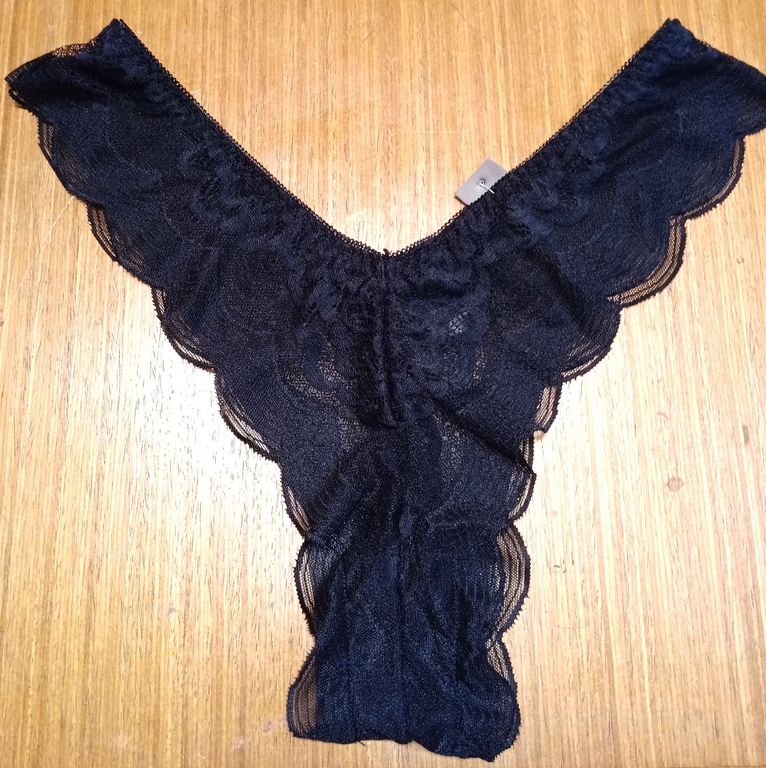 YOUMITA LACE TANGA WITH SCALLOPED EDGE YOUMITA LACE TANGA WITH SCALLOPED EDGE, Color: BLACK, Size: 2X