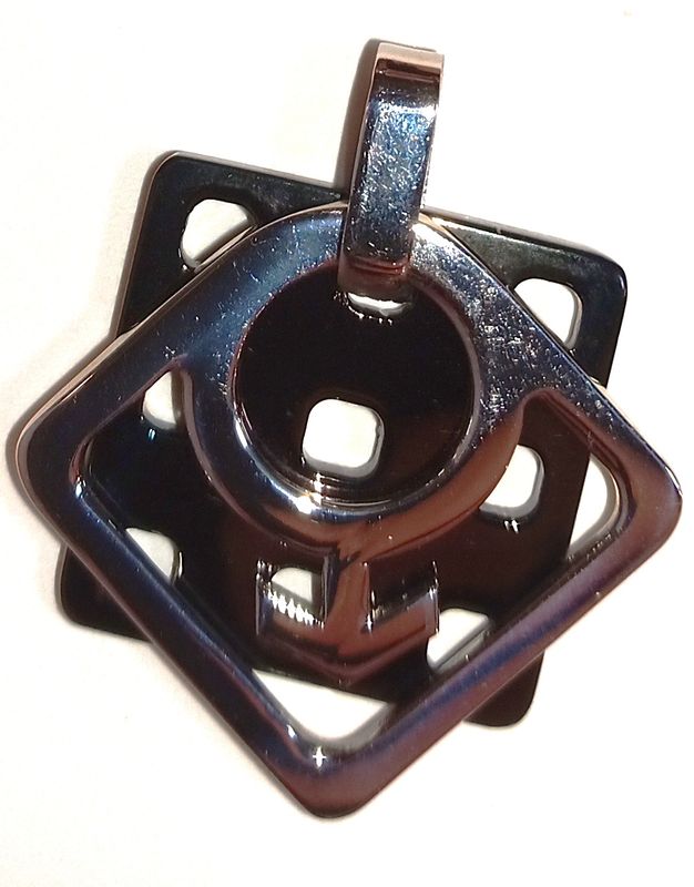 MALE SYMBOL IN SQUARE DOUBLE LAYER PENDENT MALE SYMBOL IN SQUARE DOUBLE LAYER PENDENT