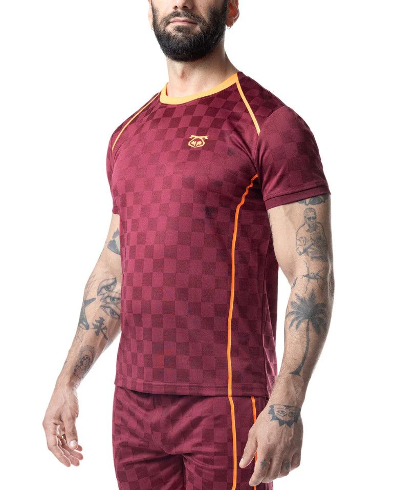 NASTY PIG RIVAL TEE BURGUNDY/VIBRANT ORANGE NASTY PIG RIVAL TEE BURGUNDY/VIBRANT ORANGE, Size: SMALL
