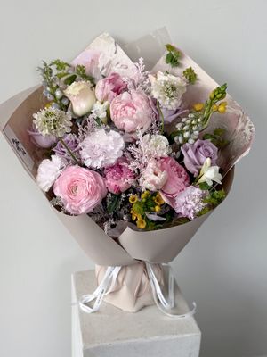 Serenade in Blooms