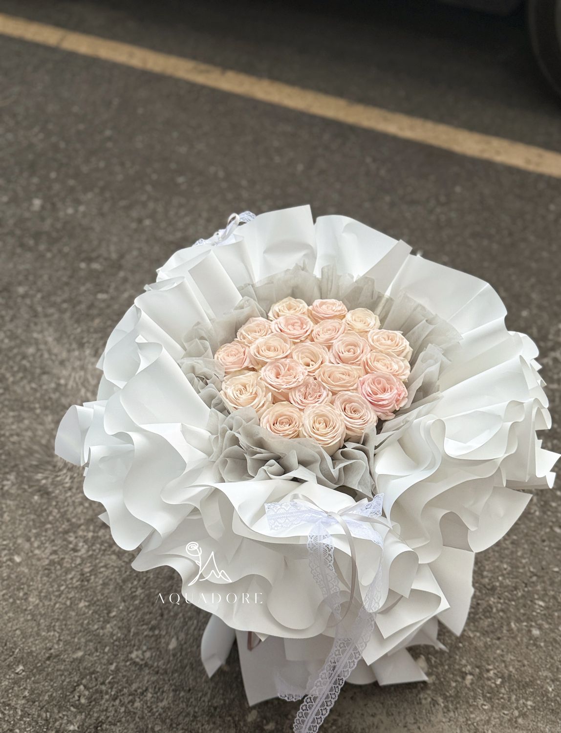 Pink Tutu (25/52/99 roses)