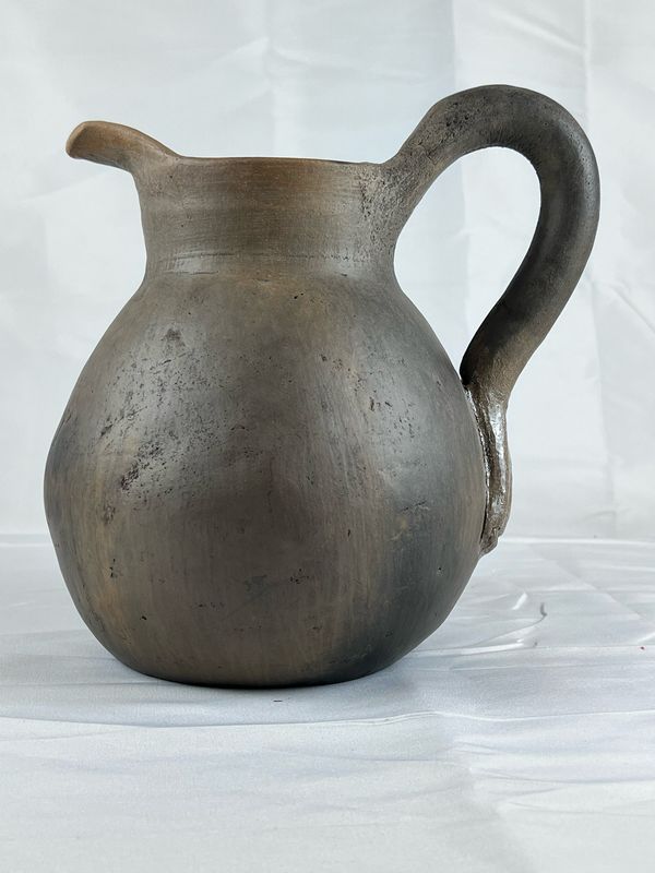 Barro Quemado Pitcher – Handmade Burnt Clay from Atzompa