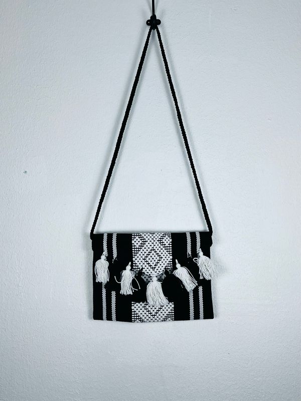 Oaxacan Jalieza Crossbody Bag – Handwoven Cotton from Santo Tomás