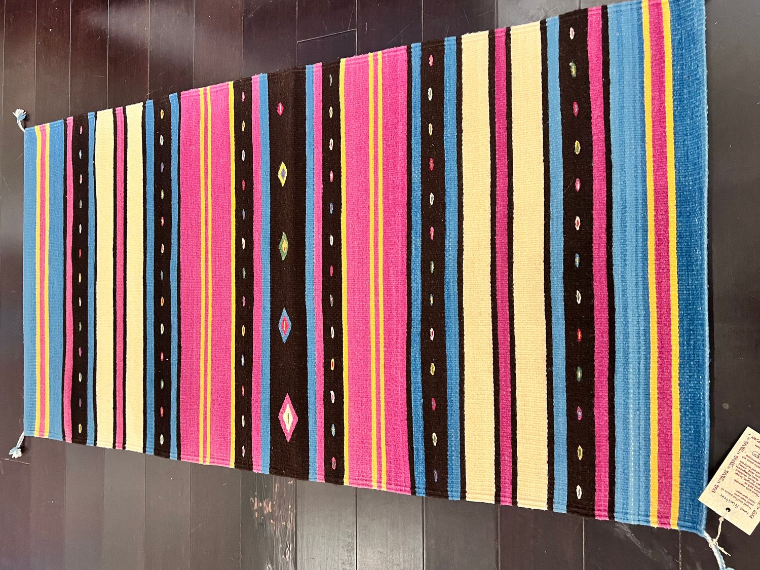 Esencia – Handwoven Ombré Runner (80 cm x 150 cm / 31.5 in x 59 in)