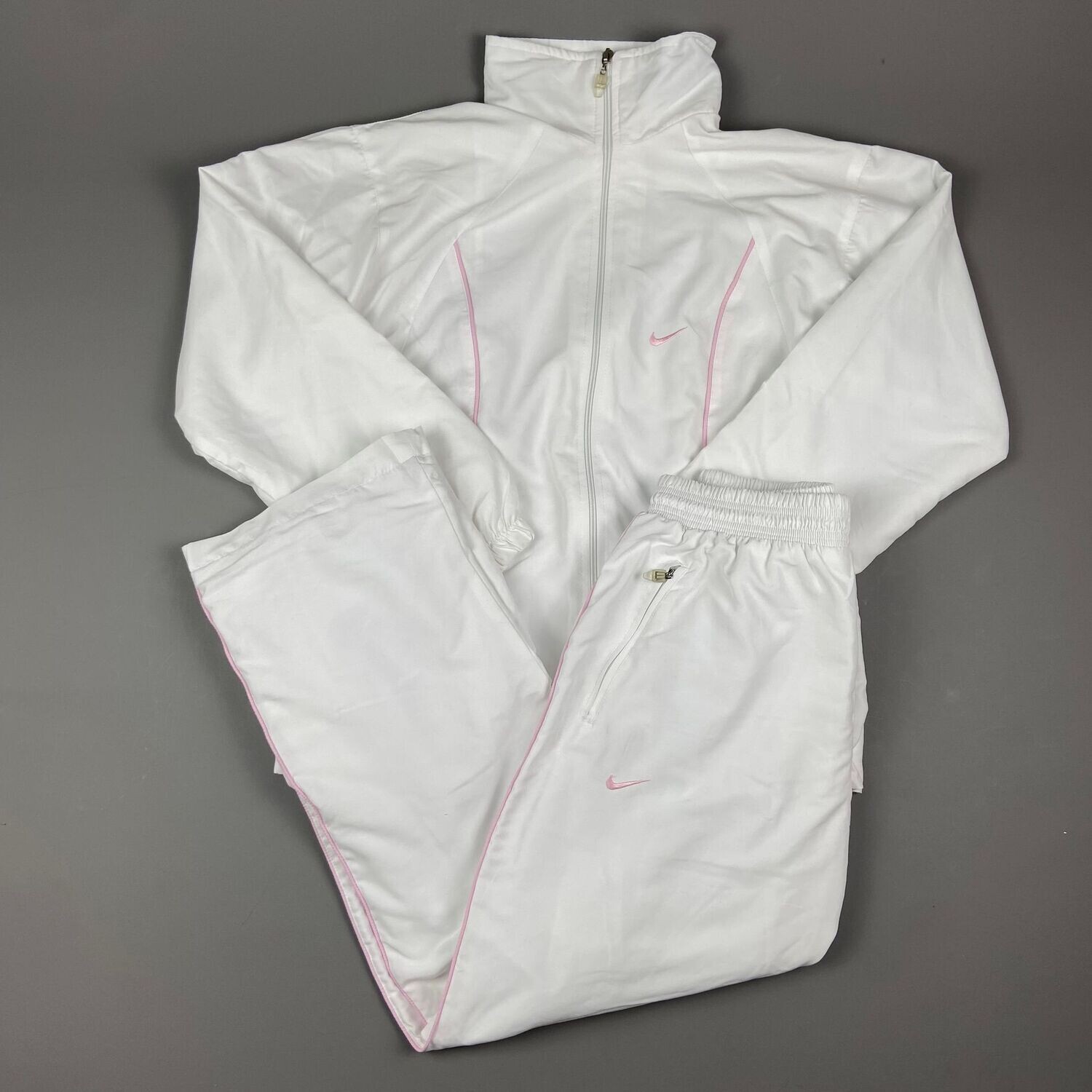 Nike tracksuit throwback online