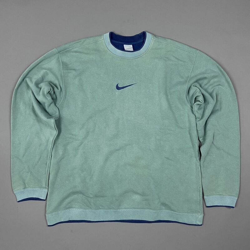 Nike Vintage early 00s Sweater (XL) Nike Vintage early 00s Sweater (XL)