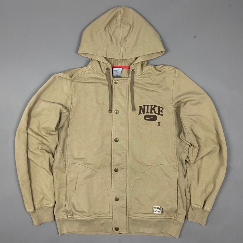 Nike Vintage 2000er Jacke (M) Nike Vintage 2000er Jacke (M)