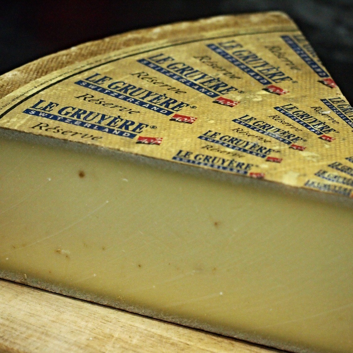 Le Gruyere Cheese per 100gm