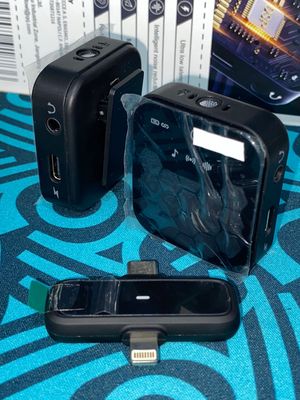 Andowl 2.4G dual wireless microphone