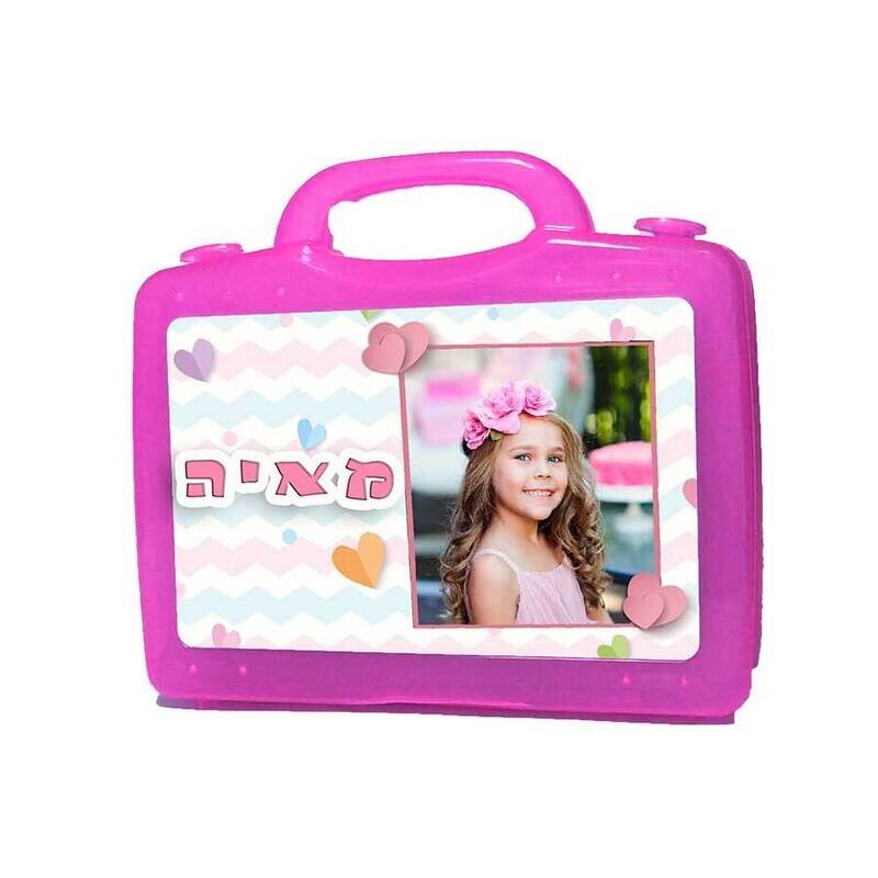 מזוודה כחולה מכילה 36 צבעי פנדה