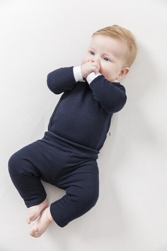 Unieke babykleding die niet over het hoofdje van de baby hoeft
