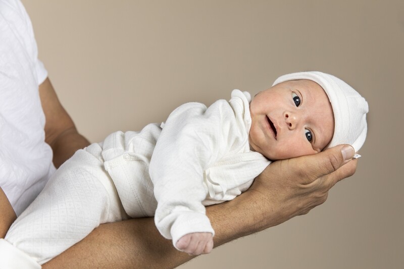 Babymutsje Rivka Off White