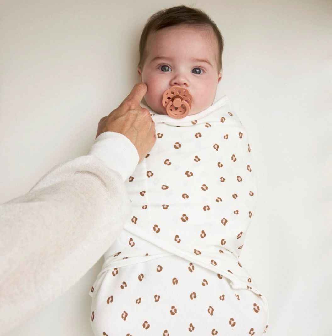 Meyco – Swaddle Mini Panther Ροζ απαλό 0-3 μηνών