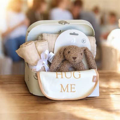 Πακέτο Δώρου «Hug Me» - Δώρο Για Νεογέννητο