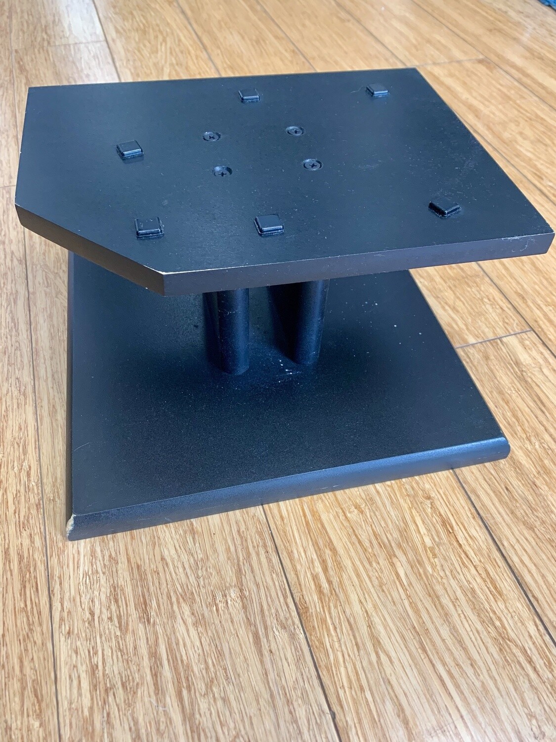 Black Speaker Stands