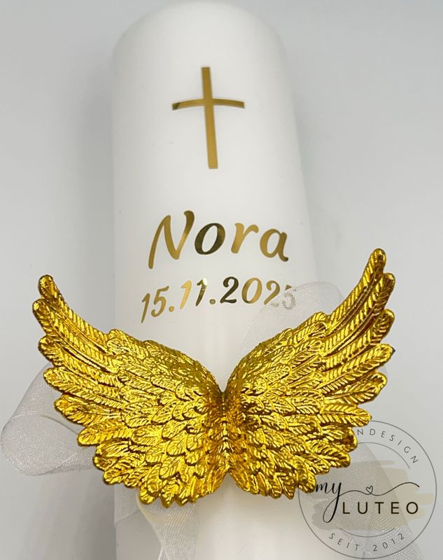 Taufkerze klassisch Kreuz mit Schleife und Engelsflügeln