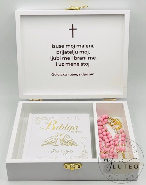 Personalisierte Premium Geschenkbox zur Taufe oder Kommunion (Bibel auf kroatisch & Rosenkranz)